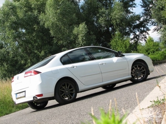 Renault Laguna 4CONTROL 2.0 dCi