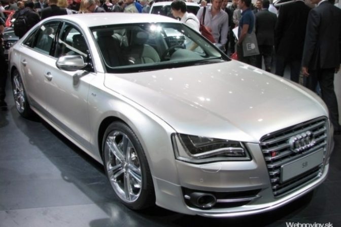 Audi S8