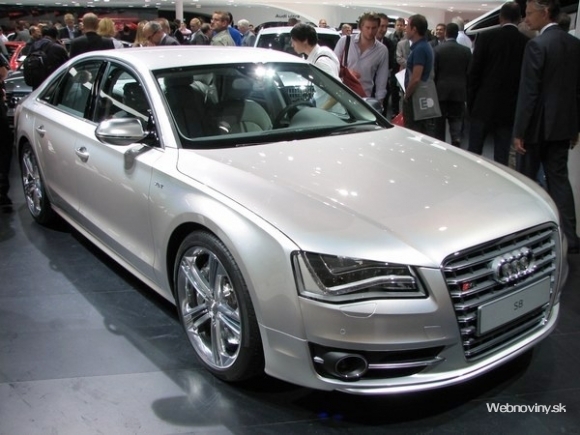 Audi S8