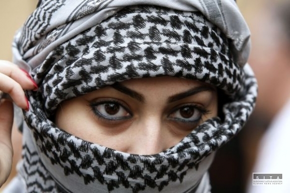 Burka, žena, oči, islam