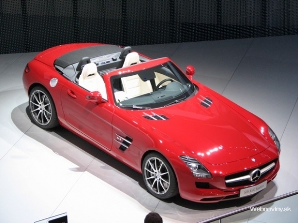 Mercedes SLS AMG Roadster