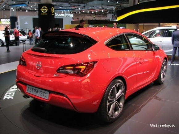 Opel Astra GTC