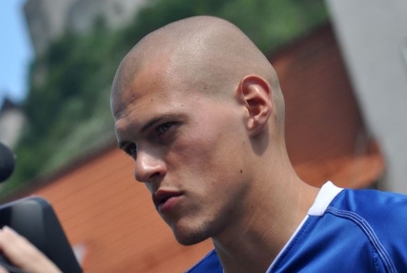 Škrtel