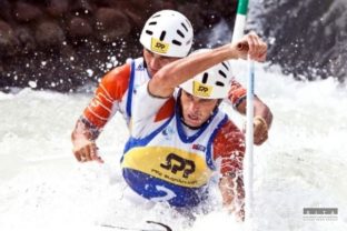 Vodný slalom