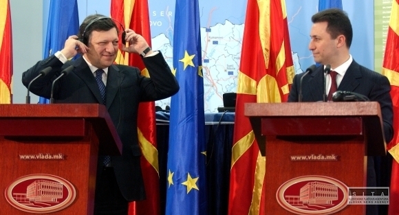 Barroso podporil Macedónsko na ceste k EÚ