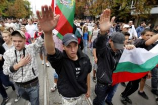 Bulhari protestovali proti Rómom