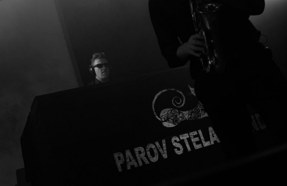 Parov Stelar Band dostal do varu preplnené MMC