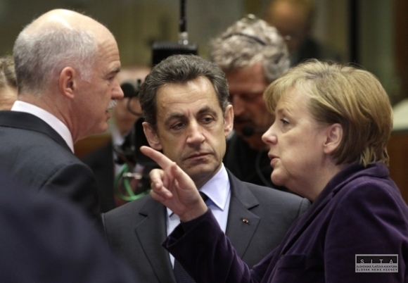 Angela Merkelová, Nicolas Sarkozy, Georgios Papand