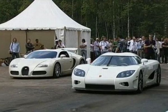 Bugatti Veyron vs. Koenigsegg CCXR