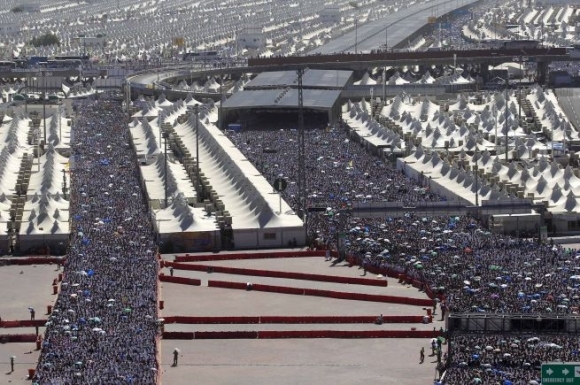 Do Mekky prúdia milióny moslimov