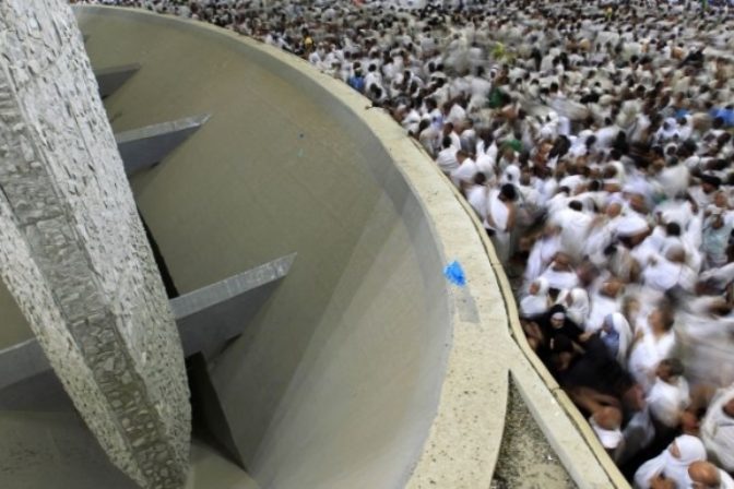 Do Mekky prúdia milióny moslimov