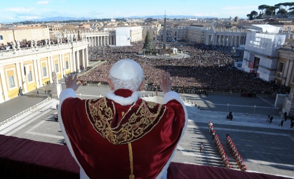 Pápež požehnal mestu i svetu