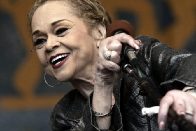 Etta James prehrala boj so zákernou chorobou