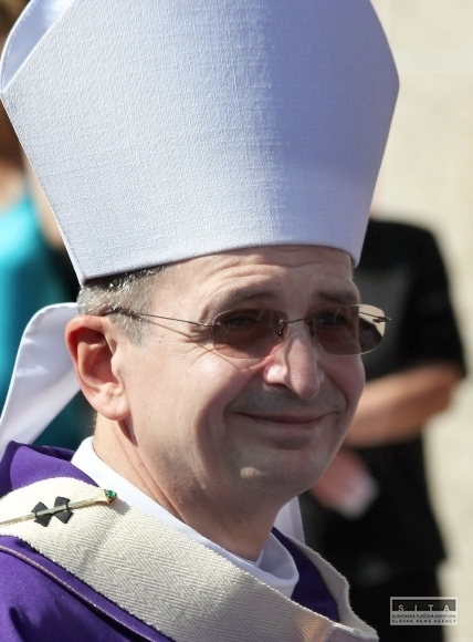 Slovensko sa rozlúčilo s biskupom Balážom