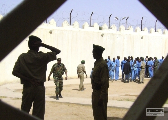 V Somálsku otvorili modernú väznicu pre pirátov