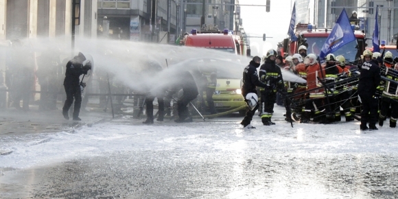Belgickí hasiči zaútočili proti vládnym škrtom