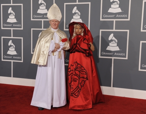 Červený koberec 54. cien Grammy