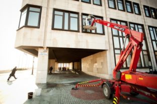 Čistenie parlamentu po gorilom proteste