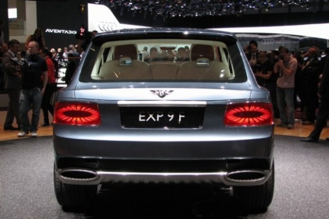 Bentley EXP 9 F koncept