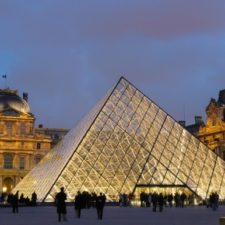 Parížsky Louvre