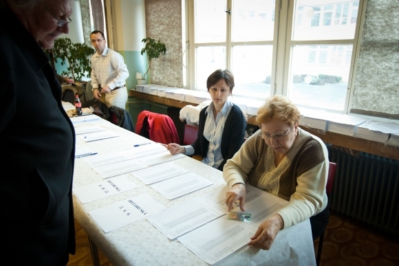 Slováci rozhodujú v parlamentných voľbách
