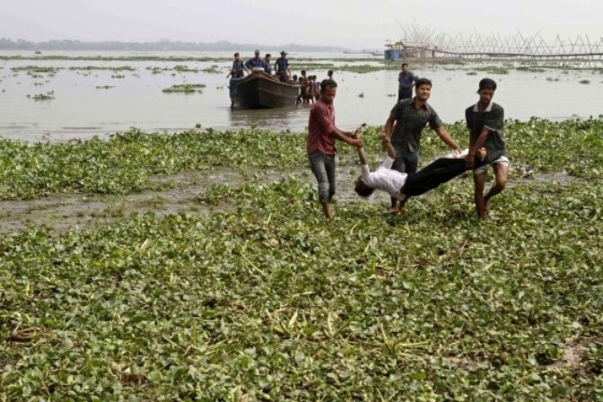 V Bangladéši sa stala lodná tragédia