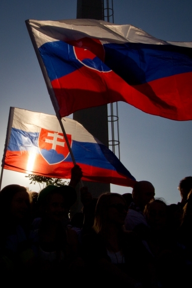 Bratislava fandila hokejistom v súboji proti Česku
