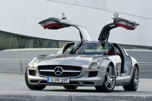 Mercedes SLS AMG