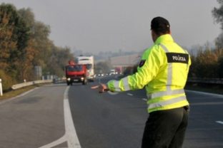Policia cestna kontrola fukanie