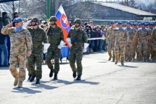 Slovenskí vojaci odchádzajú na misiu na Cyprus
