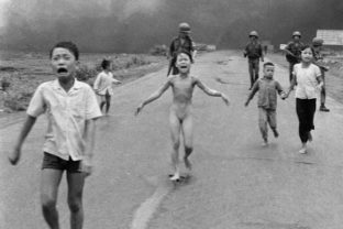 Fotografie, ktoré ukázali hrôzu vojny