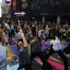 Joga na Times Square