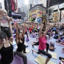 Joga na Times Square