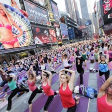 Joga na Times Square