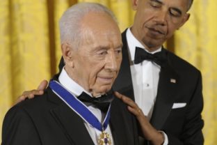 Medaila slobody pre Šimona Peresa