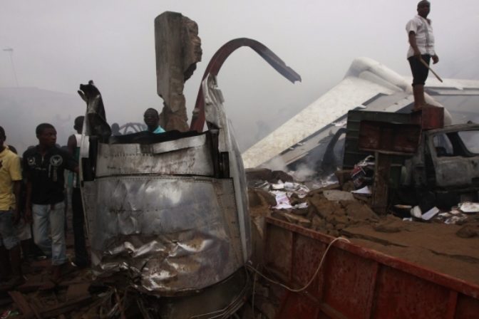Nigéria smúti, na palube zrúteného lietadla nik ne