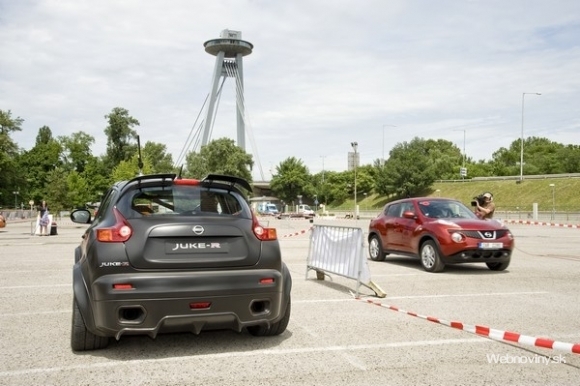 Nissan Juke R