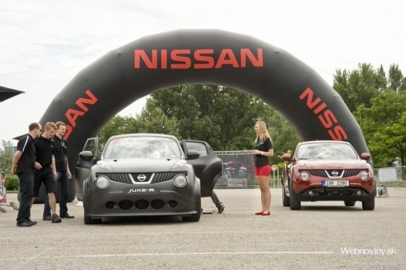 Nissan Juke R