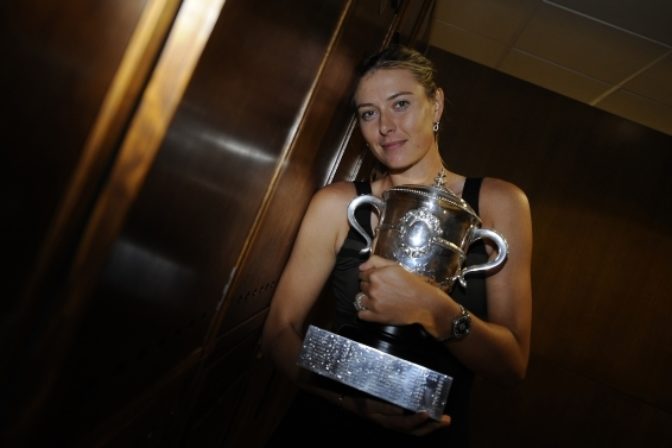 Šarapovová vyhrala Roland Garros