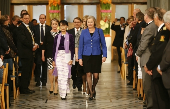 Su Ťij si prevzala Nobelovu cenu za mier