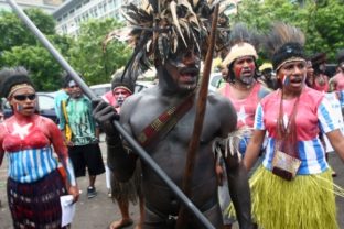 Papua nova guinea domorodci