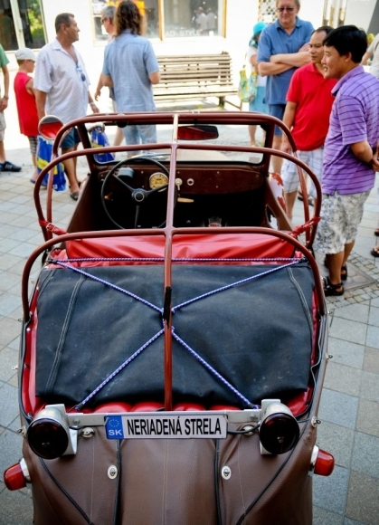Zraz historických vozidiel v Nitre