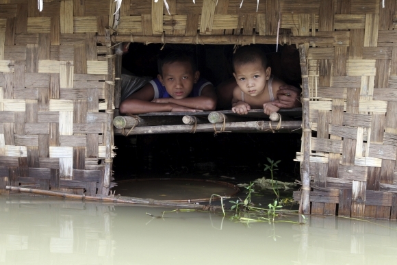 Barma je pod vodou