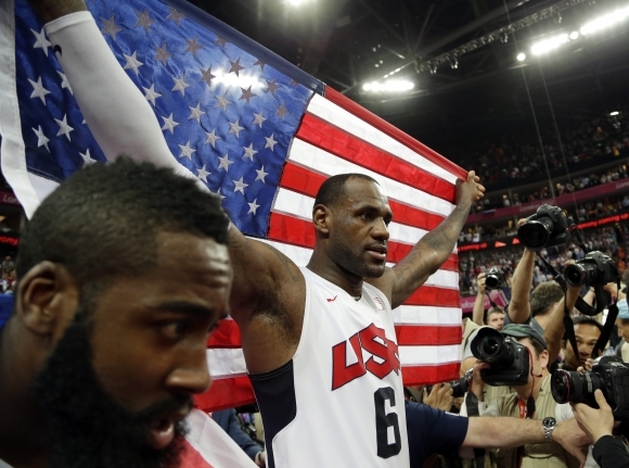 Basketbalisti USA vyhrali zlaté medaily