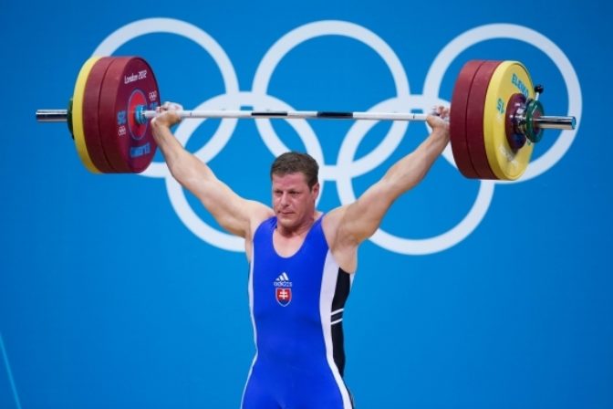 Martin Tešovič vzoprel celkovo 363 kg