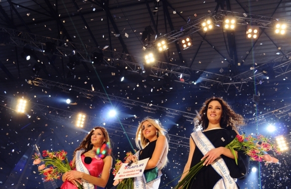 Miss Universe 2009 Denisa Mendrejová