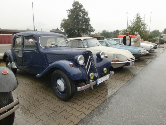 13. zraz Citroënov 2CV