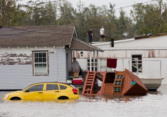 Záplavy v USA po tropickej búrke Isaac