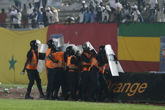Fanúšikovia v Senegale preuršili zápas