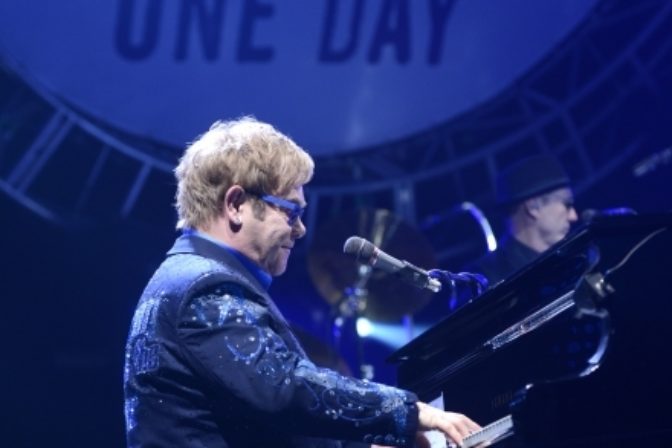 Legendárny hudobník Elton John